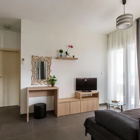 Apartment By The Sea Medici, Omis - 13634 *